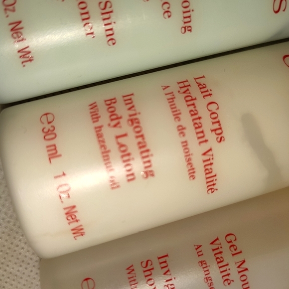 Clarins Travel Kit 4 30ml Pieces - Picture 5 of 7